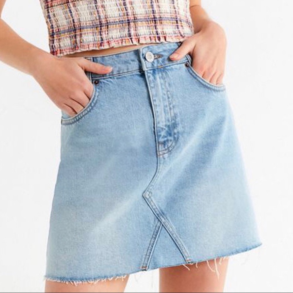 BDG mini denim skirt XS light denim wash